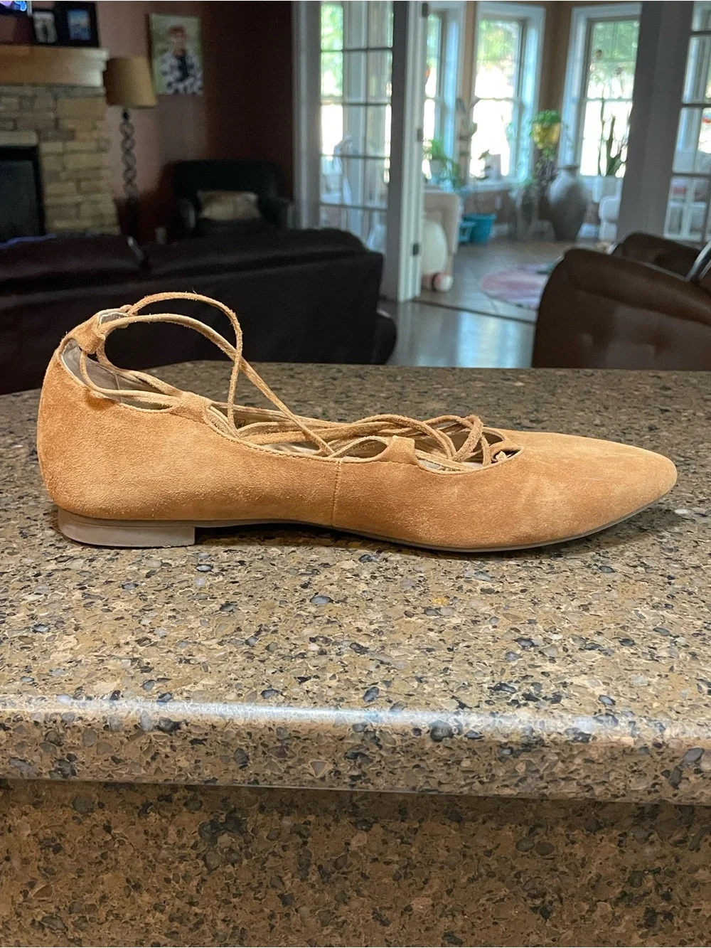Gorgeous Camel Suede Vionic Lucinda Tan Lace-Up Pointed Toe Ballet Flat Sz 8.5